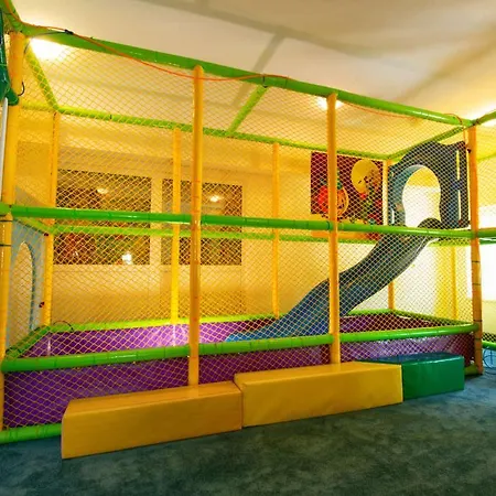 Osrodek Wypoczynkowy Familifan منتجع دجيفنوفيك