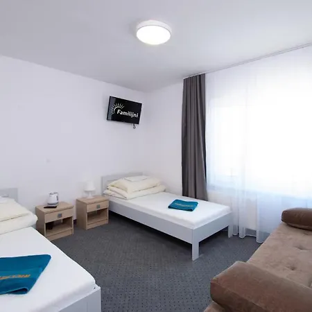 Osrodek Wypoczynkowy Familifan دجيفنوفيك